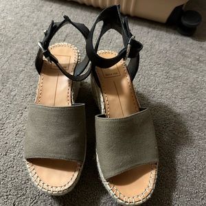 Amazing condition dolce vita platform sandals
